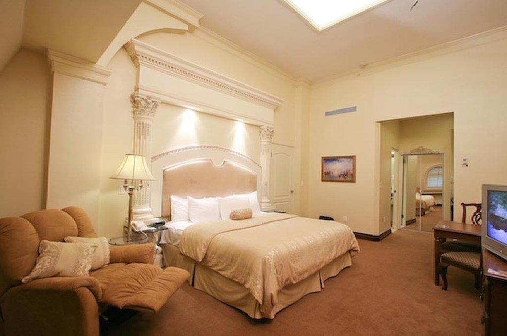 Safi Royal Luxury Valle San Pedro Garza García Szoba fotó A bedroom at the hotel